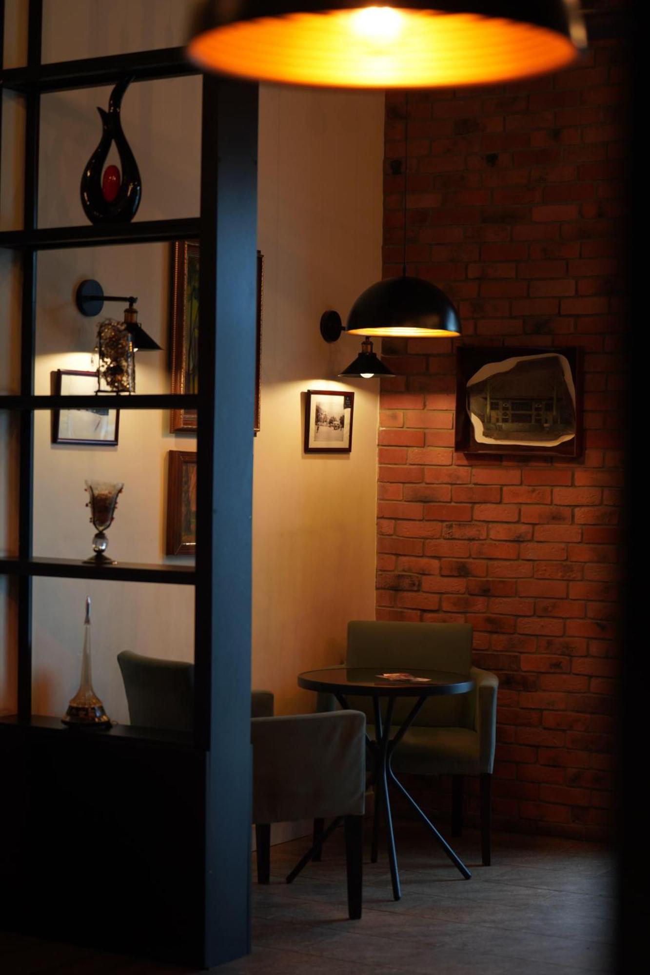 Central Hostel Шеки Экстерьер фото