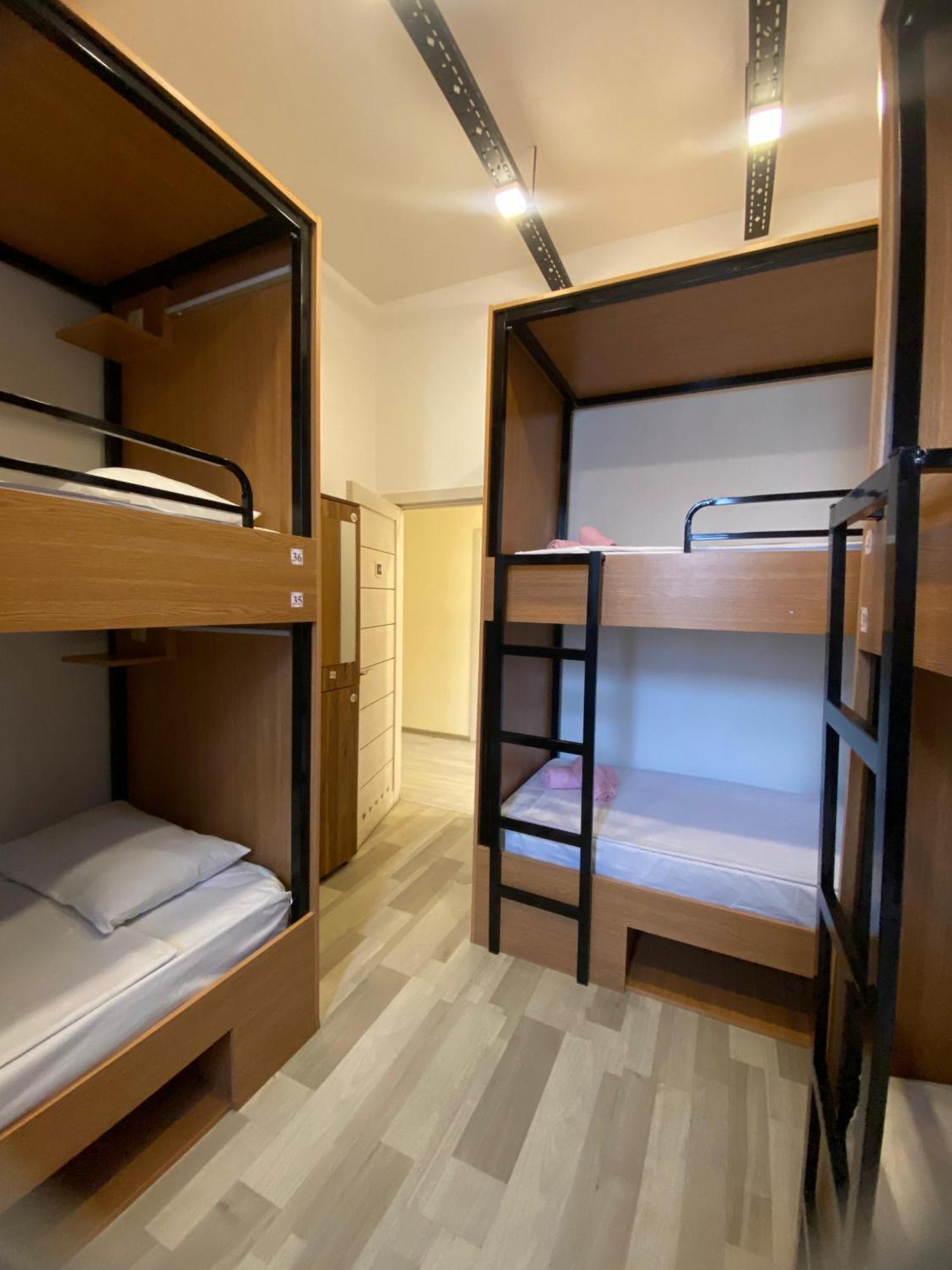 Central Hostel Шеки Экстерьер фото